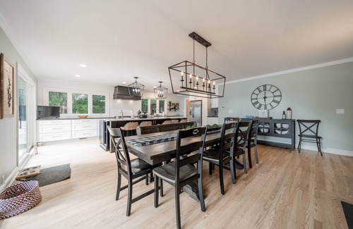 Denver Casa | Lake Shore Getaway by SoCharm | Newly renovated w/guest boat house