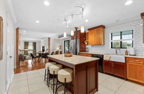 Branson Casa | Lake Shore Landing - For 20