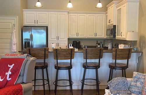 Northport Condominio | Lake side condo nearThe University of Alabama