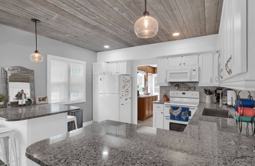 Port Sanilac Casa | Lake St Retreat: Walk to Beach, Harbor & Downtown