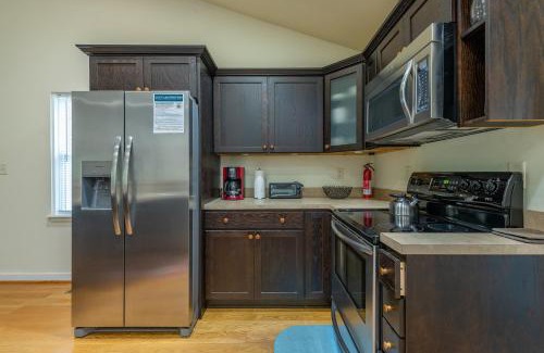 Black Mountain Casa | Lake Tomahawk Getaway Pets & 3 Min. to Town!