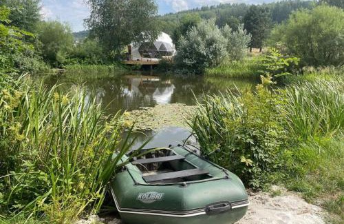 Horni Podluzi Casa | Lake view Dome Sleeps 6 -Hot tub -Fireplace