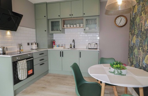 Newry Cabaña | LAKE VIEW HOUSE APARTMENT in Camlough, Northern Ireland