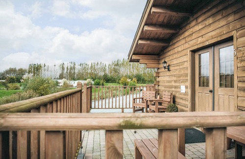 Old Leake Cabaña | Lake View Lodges - 25076