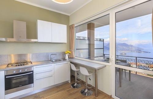 Someraro Apartamento | Lake View, Luxury Apartment in Someraro, Stresa - Apartment NORTH