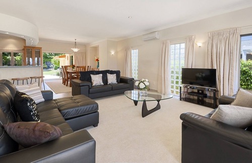 Hilltop Casa | Lake View Luxury - Hermosa casa con impresionantes vistas del lago Taupo