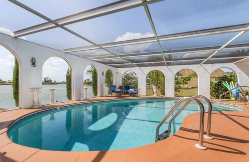 Fort Myers Casa | Lake View - Villa Royale - Roelens Vacations