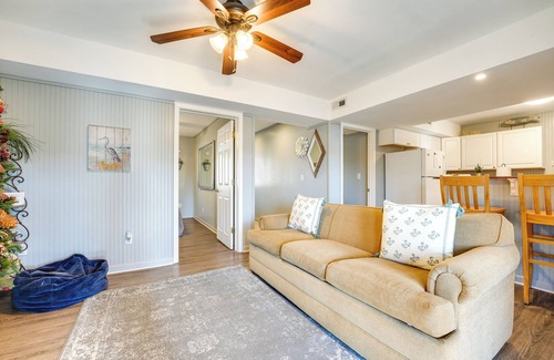Cape Fair Apartamento | Lake Views & Community Perks: Cape Fair Apartment!