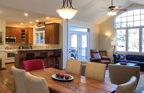 Lake Lure Casa | Lake Walk - Sr. Alquileres de vacaciones en Lake Lure