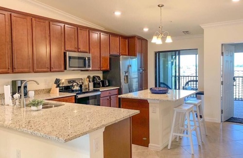Lakewood Ranch Casa | Lakefront 2 BR Condo In Lakewood National - The Cortusa
