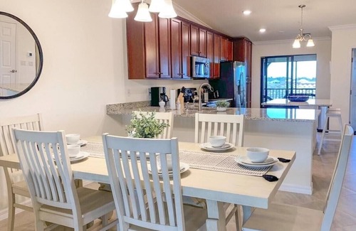 Lakewood Ranch Casa | Lakefront 2 BR Condo In Lakewood National - The Cortusa