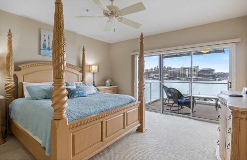 Lake Ozark Casa | Lakefront 4BR Luxury Sleeps 13 Pool & Hot Tub