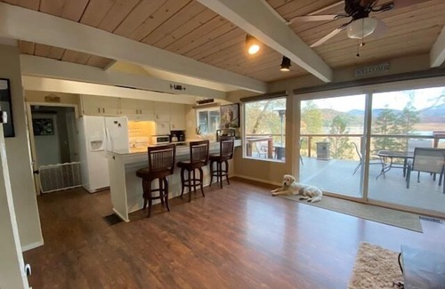 Lakehead Casa | Lakefront, 50 Guests, Paradise Estates, Reunions - , Weddings, Work Retreats