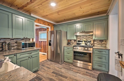 Battle Creek Casa | Lakefront Battle Creek Home w/ Fishing Dock!