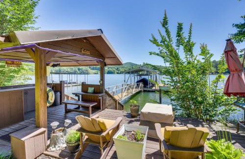 Blairsville Casa | Lakefront Blairsville House with Game Room and Hot Tub