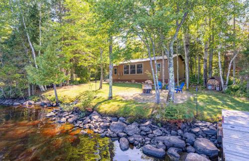 Tower Casa | Lakefront Cabin on Lake Vermilion Dock, Boat Lift