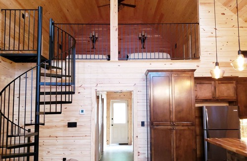 Pine Level Cabina | Hermoso nuevo lago cabaña !!