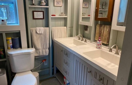 Orland Cabina | Lakefront camp featuring a small lodge and 3 cabins - Sleeps up to 20 guests.