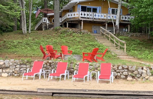 Conway Chalet De Esquí | Lakefront Chalet en las Montañas Blancas 3 dormitorios, capacidad para 6 NH. Licencia # 044583