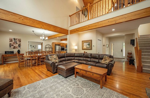 Thayerville Casa | Vista impresionante, frente al lago, piscina cubierta privada