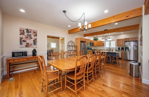 Thayerville Casa | Vista impresionante, frente al lago, piscina cubierta privada