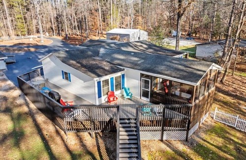 Wise Casa | Lakefront Charming 3-Bedroom home at Lake Gaston