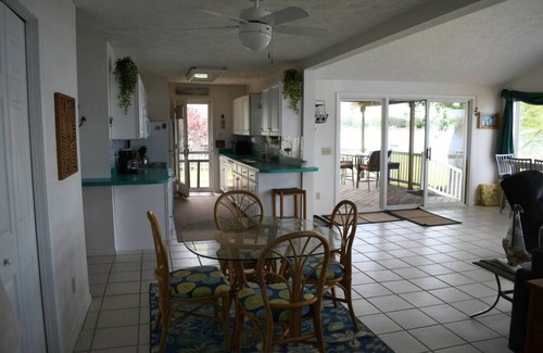 Vestaburg Cabaña | Lakefront Chook Nook Cottage Dickerson Lake