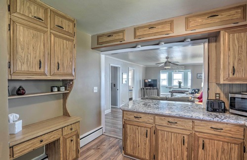 Port Clinton Cabaña | Lakefront Cottage w/ Fishing & Private Yard!