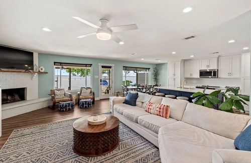 Gun Barrel City Casa | Lakefront Escape with Private Dock + Fire Pit on Cedar Creek Lake