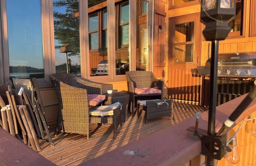 Superior Casa | Lakefront Escape on Amnicon Lake with Pontoon Rental & Private Beach