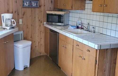 Hayden Lake Casa | Lakefront Family Retreat. Swim, sun, boat, beach, float, fish, relax, dream.