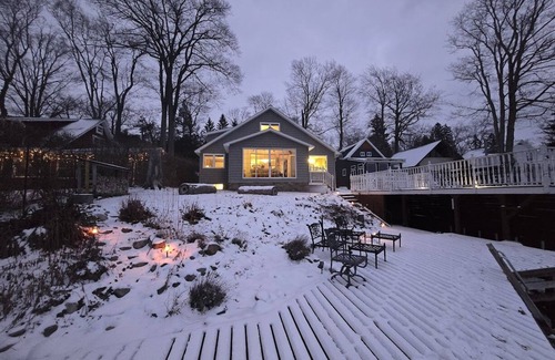 Findley Lake Casa | Lakefront Four Seasons Home ~ Magnificent Views > Swim.Ski.Golf.Hike ...RELAX..!