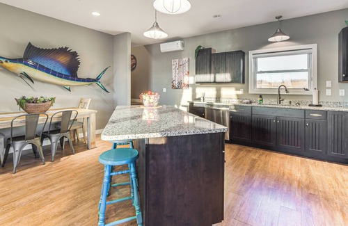 Dent Casa | Lakefront Gem: Grills & Fire Pit in Dent
