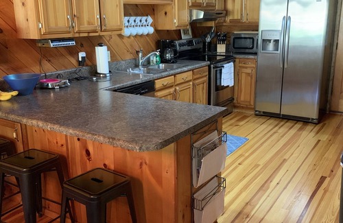 Westminster Cabina | Lakefront Hartwell- 3bed/2Bath cozy lakefront house/cabin - sleeps 10