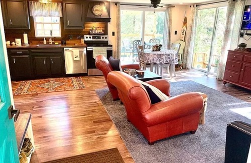 Chaplin Casa | Lakefront Home Close to Bourbon Trail--Dog friendly!
