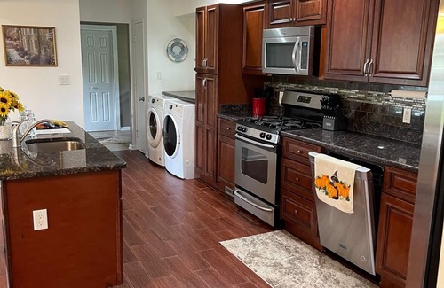 Holly Casa | Todos los deportes Lakefront Home
