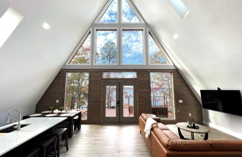 Seneca Casa | Lakefront Keowee Luxury Cottages 129