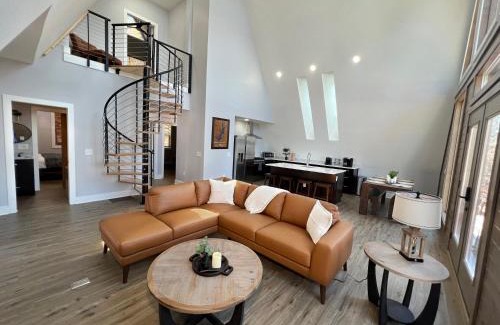 Seneca Casa | Lakefront Keowee Luxury Cottages 129