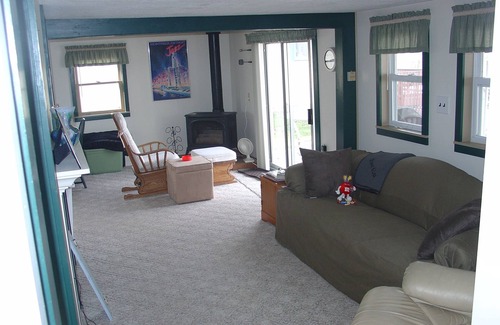 Hale Cabaña | De estar frente al lago: Sandy Beach Cottage - capacidad para 8