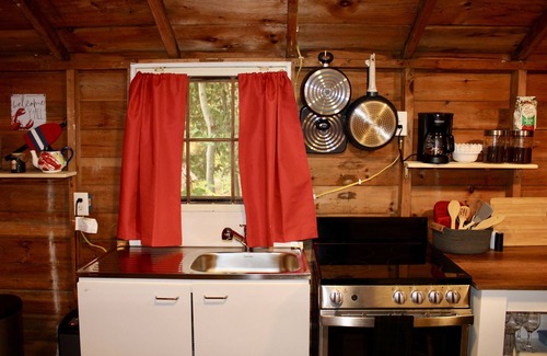 Orland Cabina | Lakefront Lobster Tiny Cabin @ Getogether Stays