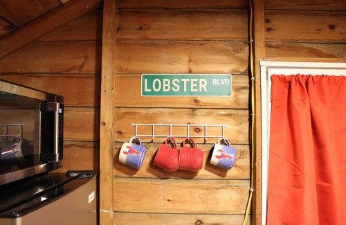 Orland Cabina | Lakefront Lobster Tiny Cabin @ Getogether Stays