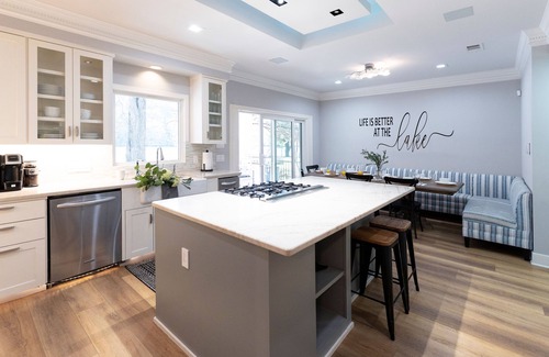 Austin Casa | Resort-Style Escape: Pool, Hot Tub, Dock, Kayaks & Sleeps 22