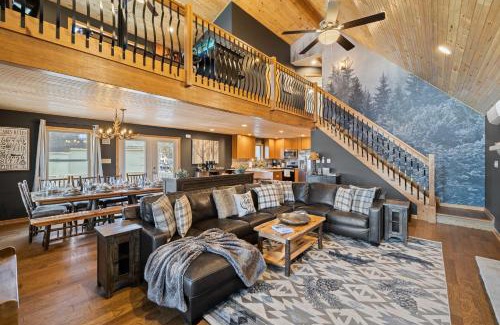 Albrightsville Chalet De Esquí | Lakefront Movie & Game Rooms Hot Tub Sauna etc