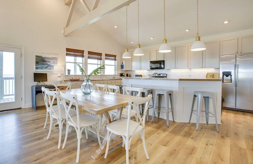 Lake Catherine Casa | Lakefront NOLA Home w/ Hot Tub & Views!