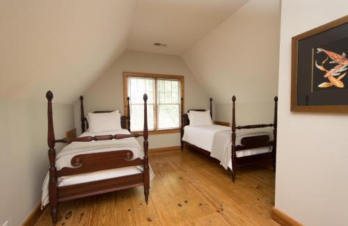 Mill Spring Casa | Lakefront Oasis