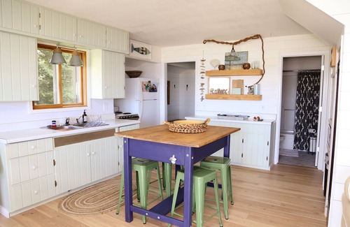 Beulah Casa | LAKEFRONT- en Big Platte Lake- COZY MODERN VINTAGE RETREAT