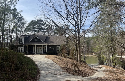 Shady Bay Casa | Lakefront on Lake Martin in Jackson’s Gap - Private Boat Ramp, Sleeps 15