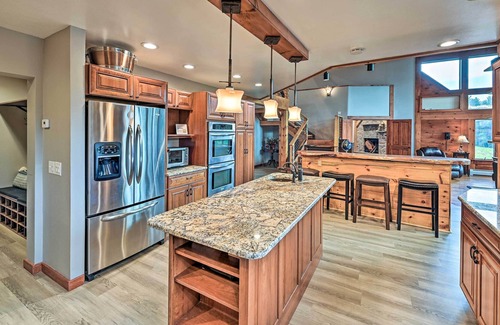 Oneonta Casa | Lakefront Oneonta Estate w/ Fire Pit + Deck!