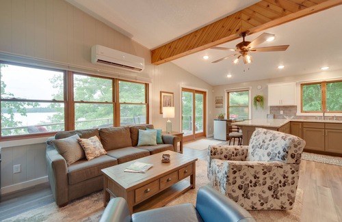 Osceola Cabina | Lakefront Osceola Vacation Rental - Dogs Welcome!