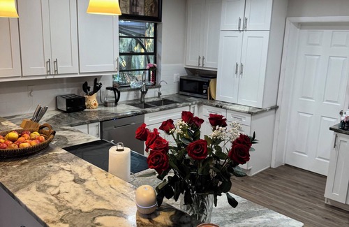 Eustis Casa | Lakefront Paradise Sauna Hot Tub Jet Skis Sunset Views